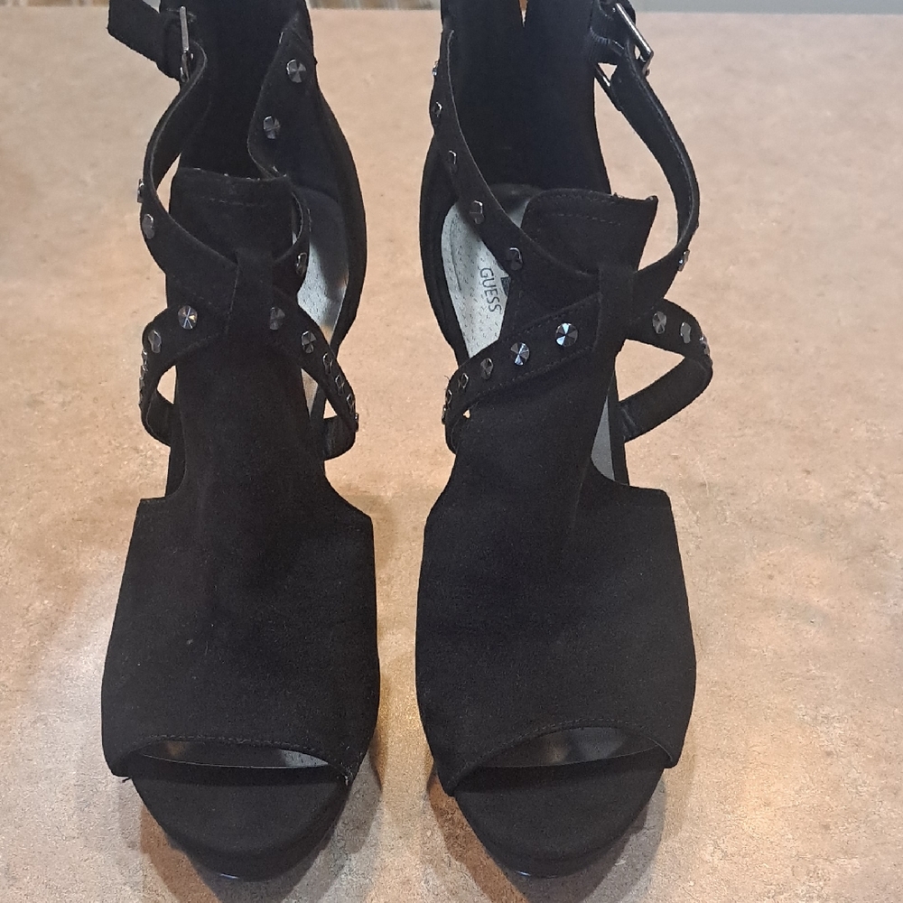 Brand NEW GBG Los Angeles Black Strappy Heels